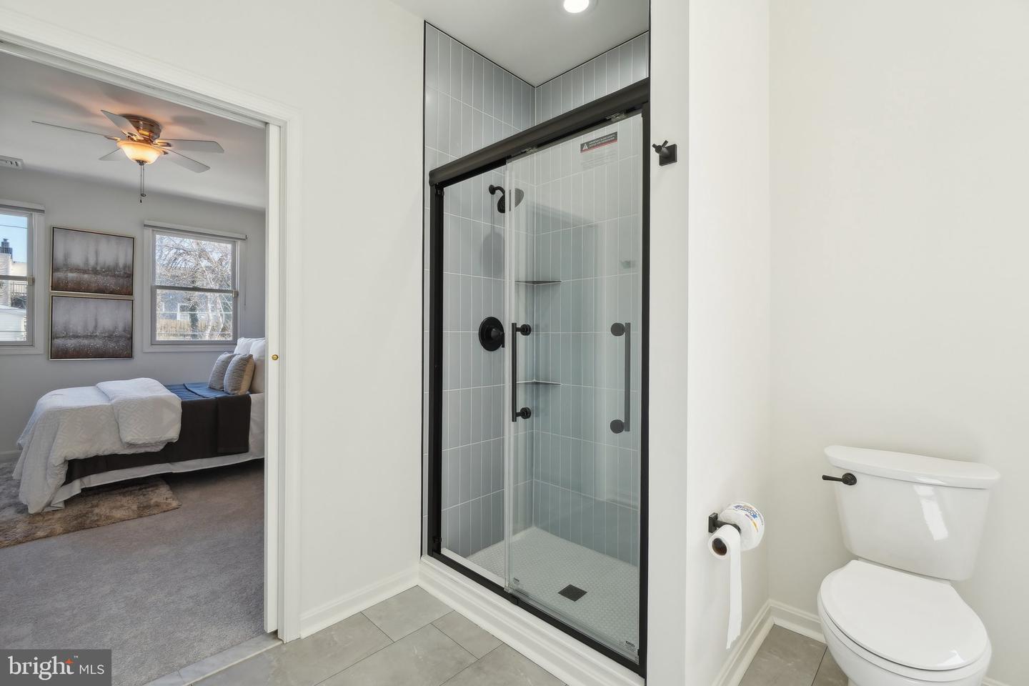 2142 N DINWIDDIE ST, ARLINGTON, Virginia 22207, 4 Bedrooms Bedrooms, ,3 BathroomsBathrooms,Residential,For sale,2142 N DINWIDDIE ST,VAAR2057312 MLS # VAAR2057312