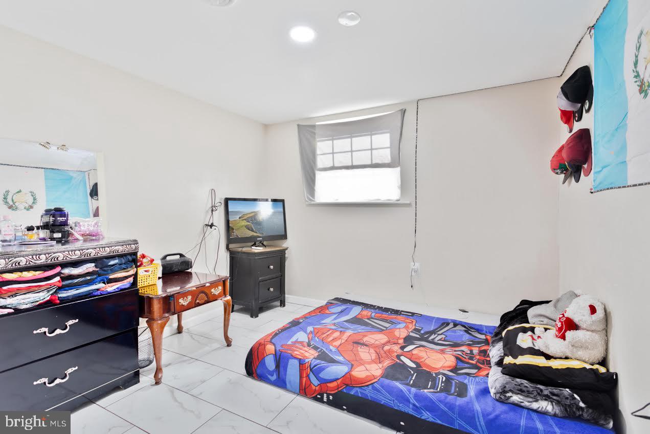 1011 FICKLEN RD, FREDERICKSBURG, Virginia 22405, 6 Bedrooms Bedrooms, ,2 BathroomsBathrooms,Residential,For sale,1011 FICKLEN RD,VAST2038692 MLS # VAST2038692