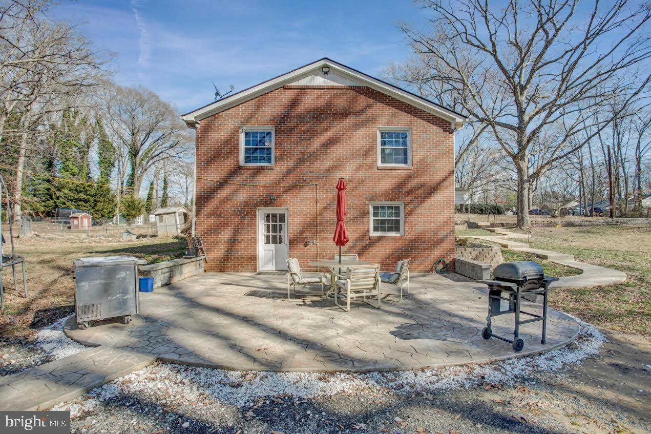 1011 FICKLEN RD, FREDERICKSBURG, Virginia 22405, 6 Bedrooms Bedrooms, ,2 BathroomsBathrooms,Residential,For sale,1011 FICKLEN RD,VAST2038692 MLS # VAST2038692