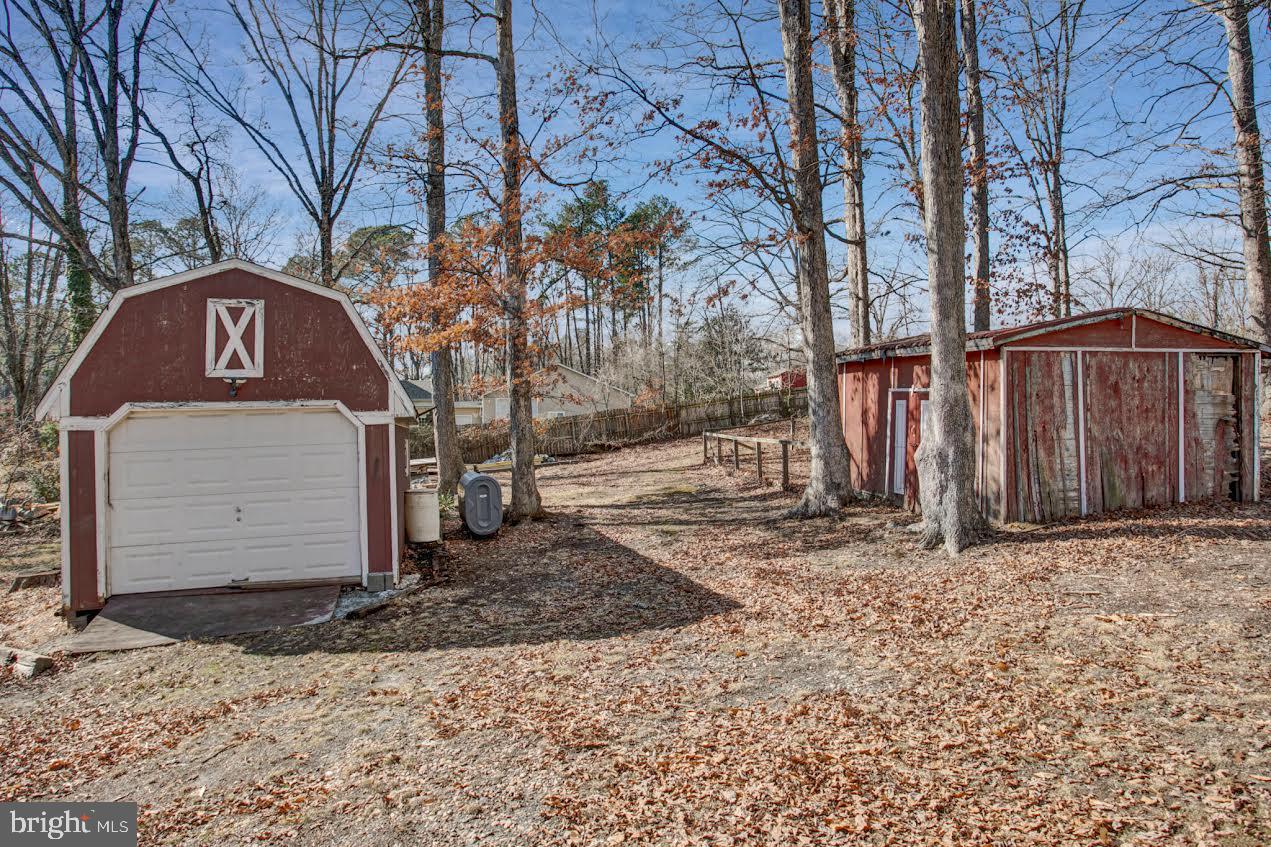 1011 FICKLEN RD, FREDERICKSBURG, Virginia 22405, 6 Bedrooms Bedrooms, ,2 BathroomsBathrooms,Residential,For sale,1011 FICKLEN RD,VAST2038692 MLS # VAST2038692