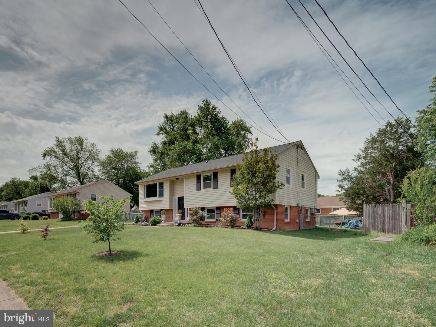 14627 BATAVIA DR, CENTREVILLE, Virginia 20120, 6 Bedrooms Bedrooms, ,2 BathroomsBathrooms,Residential,For sale,14627 BATAVIA DR,VAFX2239976 MLS # VAFX2239976