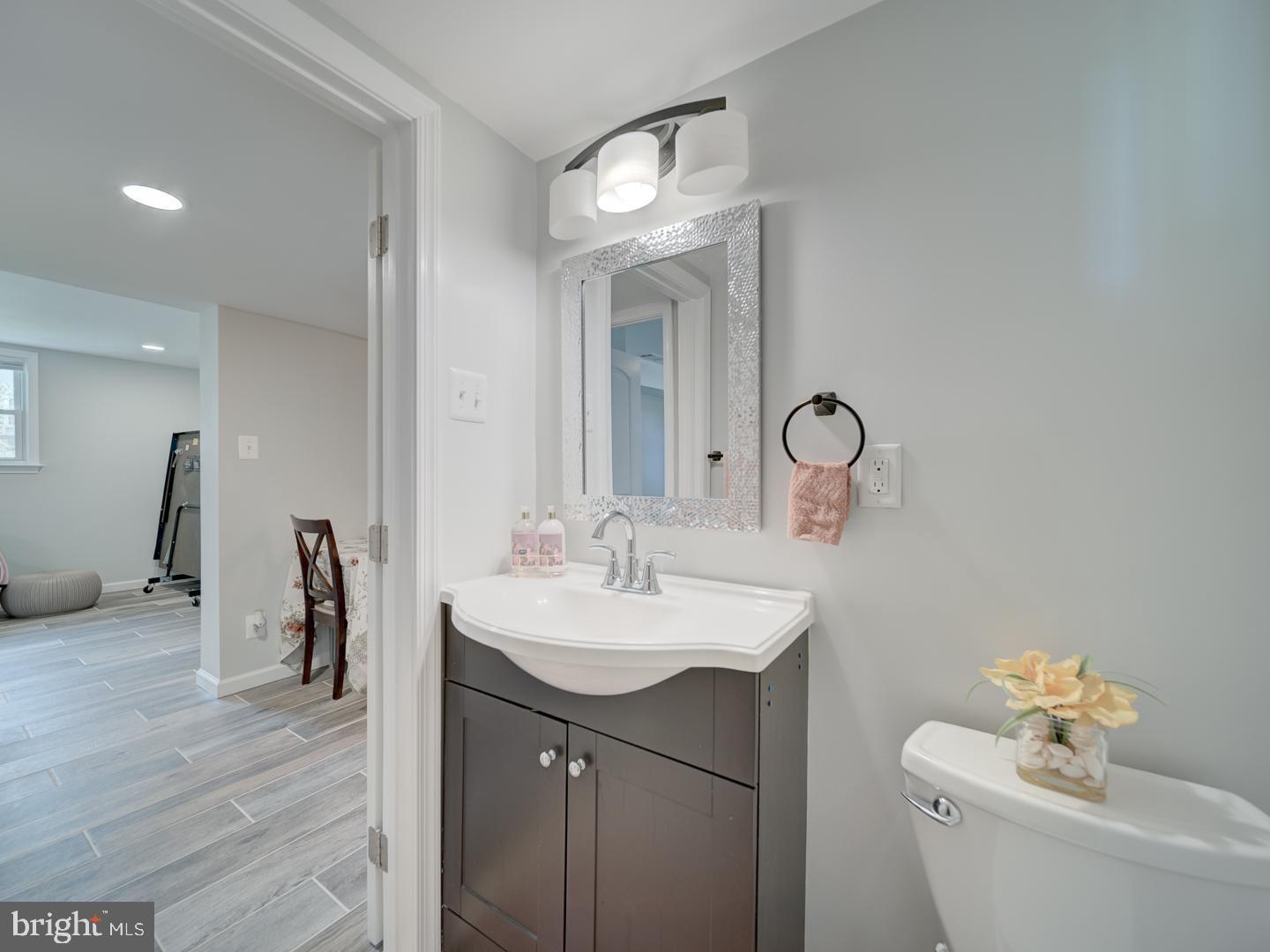 14627 BATAVIA DR, CENTREVILLE, Virginia 20120, 6 Bedrooms Bedrooms, ,2 BathroomsBathrooms,Residential,For sale,14627 BATAVIA DR,VAFX2239976 MLS # VAFX2239976