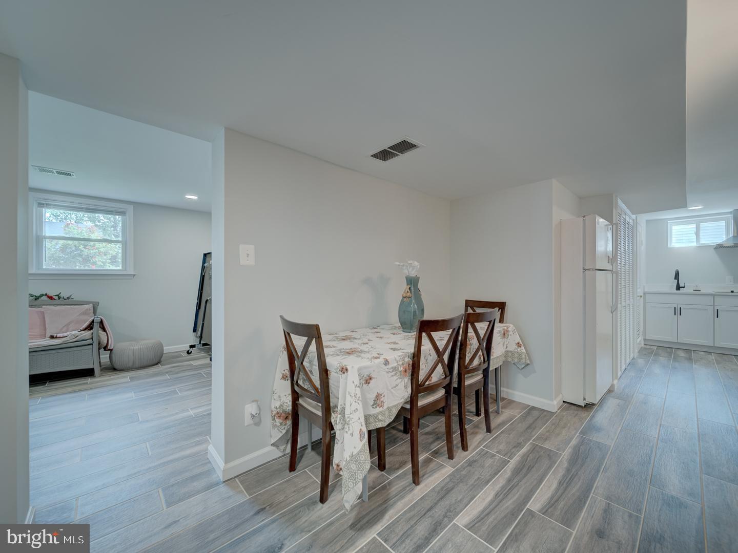 14627 BATAVIA DR, CENTREVILLE, Virginia 20120, 6 Bedrooms Bedrooms, ,2 BathroomsBathrooms,Residential,For sale,14627 BATAVIA DR,VAFX2239976 MLS # VAFX2239976