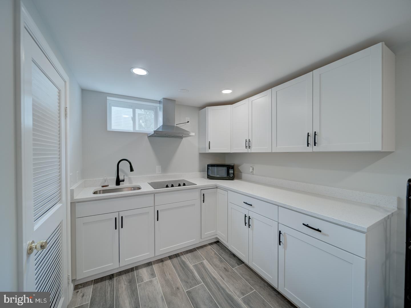 14627 BATAVIA DR, CENTREVILLE, Virginia 20120, 6 Bedrooms Bedrooms, ,2 BathroomsBathrooms,Residential,For sale,14627 BATAVIA DR,VAFX2239976 MLS # VAFX2239976
