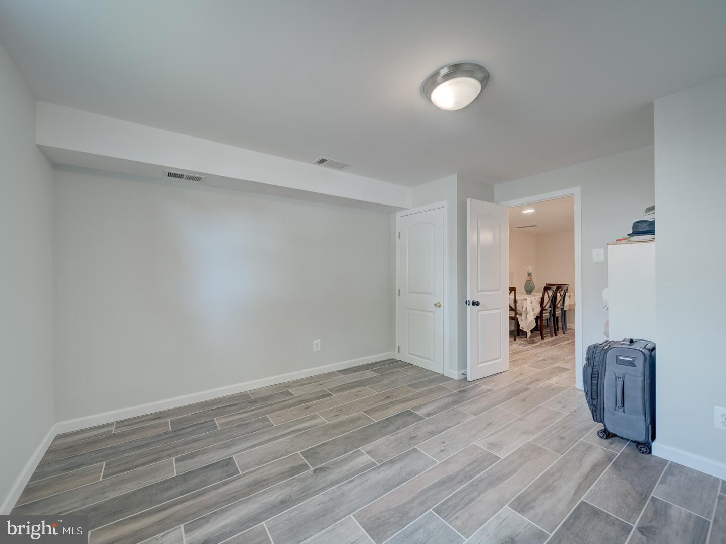 14627 BATAVIA DR, CENTREVILLE, Virginia 20120, 6 Bedrooms Bedrooms, ,2 BathroomsBathrooms,Residential,For sale,14627 BATAVIA DR,VAFX2239976 MLS # VAFX2239976