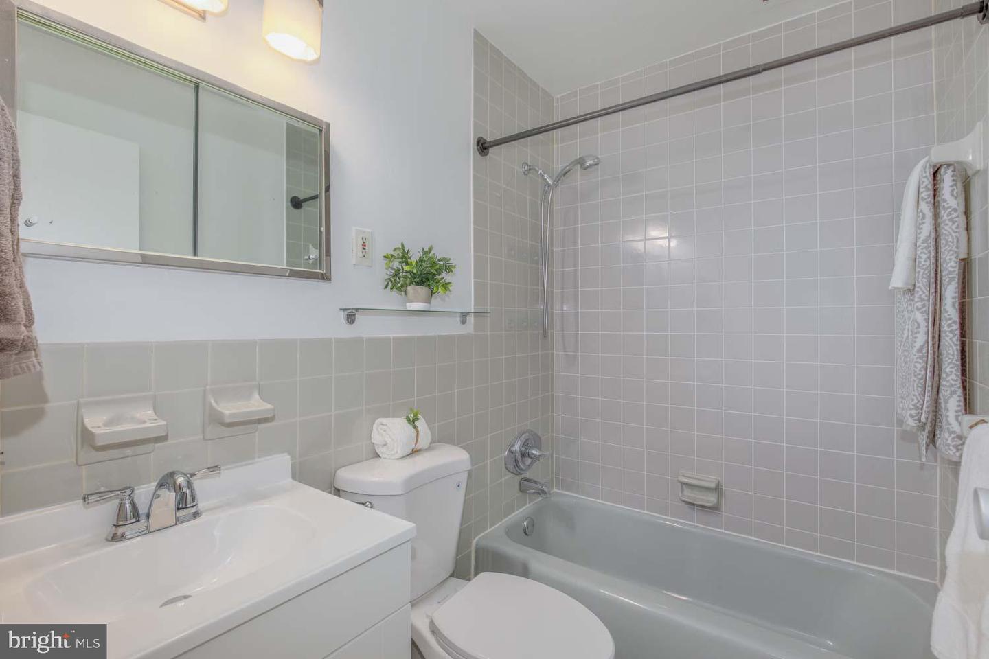 2829 CONNECTICUT AVE NW #312, WASHINGTON, District Of Columbia 20008, 1 Bedroom Bedrooms, ,1 BathroomBathrooms,Residential,For sale,2829 CONNECTICUT AVE NW #312,DCDC2199992 MLS # DCDC2199992