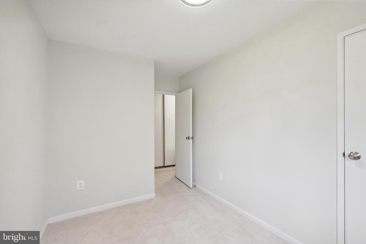 6744 PERRY PENNEY DR #131, ANNANDALE, Virginia 22003, 3 Bedrooms Bedrooms, 10 Rooms Rooms,2 BathroomsBathrooms,Residential,For sale,6744 PERRY PENNEY DR #131,VAFX2239990 MLS # VAFX2239990
