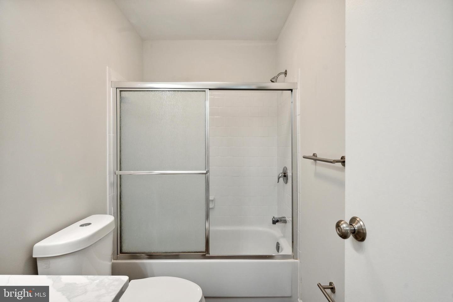 6744 PERRY PENNEY DR #131, ANNANDALE, Virginia 22003, 3 Bedrooms Bedrooms, 10 Rooms Rooms,2 BathroomsBathrooms,Residential,For sale,6744 PERRY PENNEY DR #131,VAFX2239990 MLS # VAFX2239990