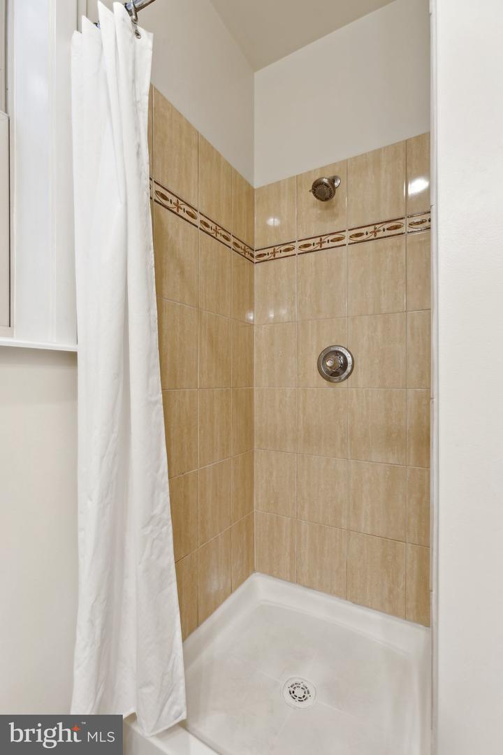 523 FLORIDA AVE NW #2, WASHINGTON, District Of Columbia 20001, 2 Bedrooms Bedrooms, ,2 BathroomsBathrooms,Residential,For sale,523 FLORIDA AVE NW #2,DCDC2200018 MLS # DCDC2200018