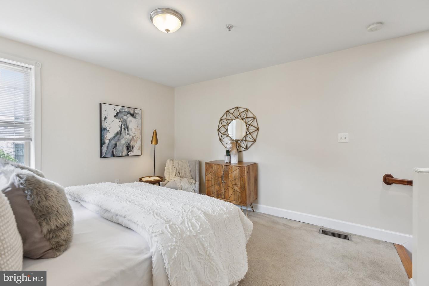 523 FLORIDA AVE NW #2, WASHINGTON, District Of Columbia 20001, 2 Bedrooms Bedrooms, ,2 BathroomsBathrooms,Residential,For sale,523 FLORIDA AVE NW #2,DCDC2200018 MLS # DCDC2200018