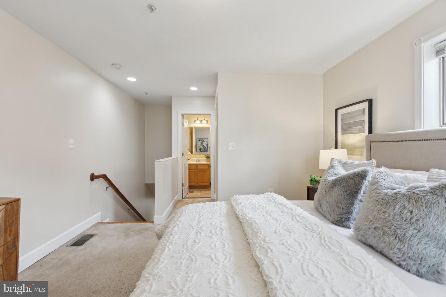 523 FLORIDA AVE NW #2, WASHINGTON, District Of Columbia 20001, 2 Bedrooms Bedrooms, ,2 BathroomsBathrooms,Residential,For sale,523 FLORIDA AVE NW #2,DCDC2200018 MLS # DCDC2200018