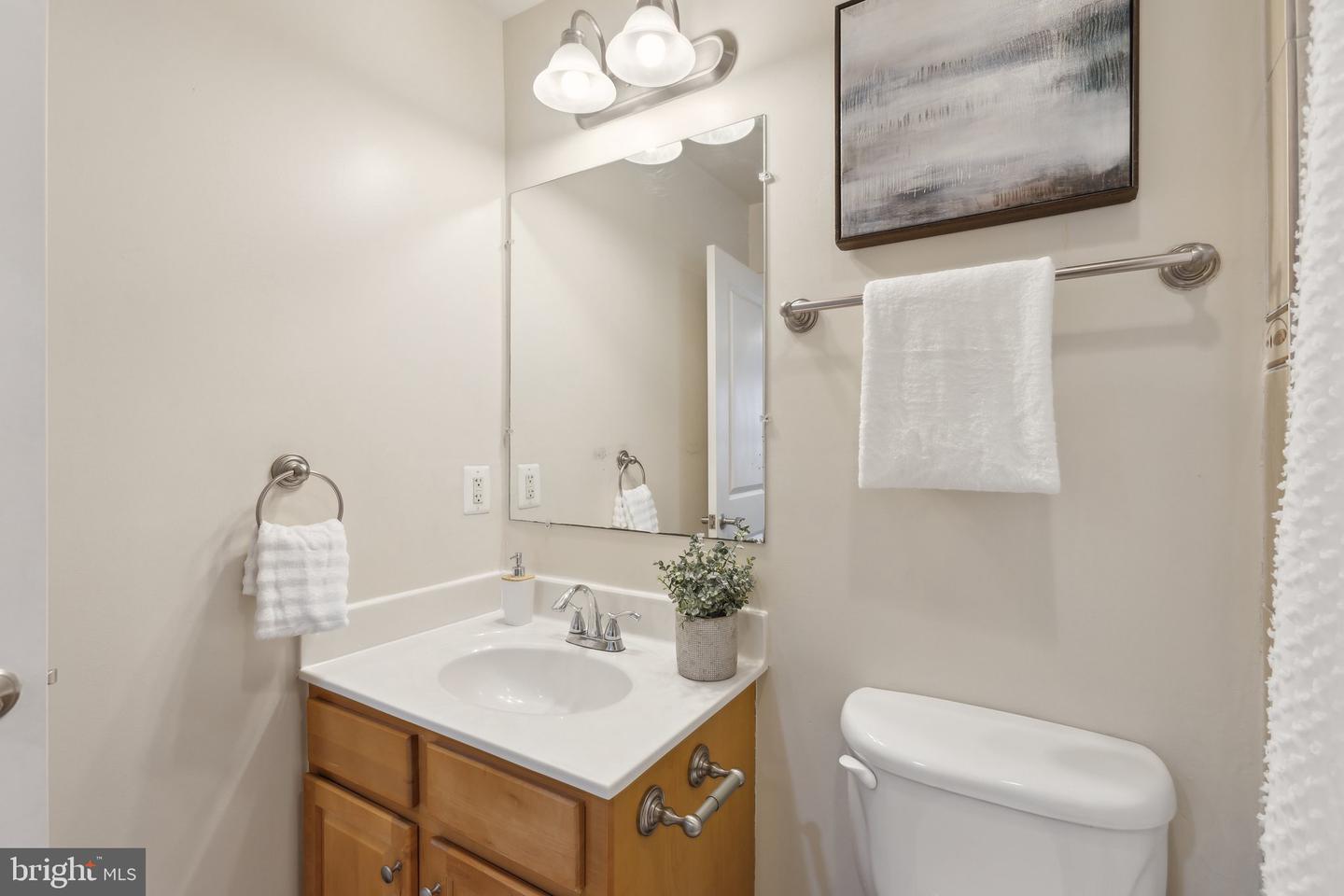 523 FLORIDA AVE NW #2, WASHINGTON, District Of Columbia 20001, 2 Bedrooms Bedrooms, ,2 BathroomsBathrooms,Residential,For sale,523 FLORIDA AVE NW #2,DCDC2200018 MLS # DCDC2200018
