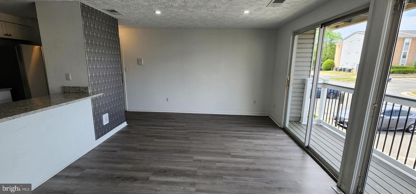 3371 YOST LN #201, DUMFRIES, Virginia 22026, 2 Bedrooms Bedrooms, ,2 BathroomsBathrooms,Residential,For sale,3371 YOST LN #201,VAPW2094400 MLS # VAPW2094400
