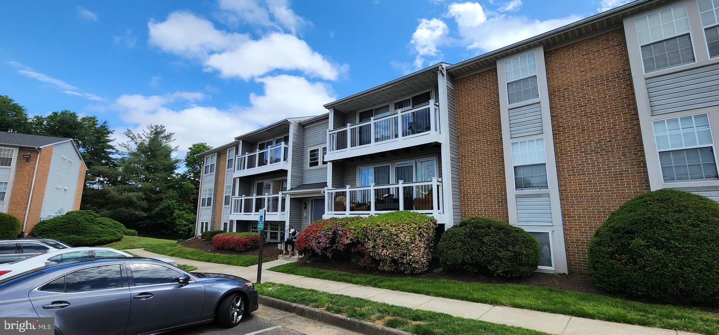 3371 YOST LN #201, DUMFRIES, Virginia 22026, 2 Bedrooms Bedrooms, ,2 BathroomsBathrooms,Residential,For sale,3371 YOST LN #201,VAPW2094400 MLS # VAPW2094400