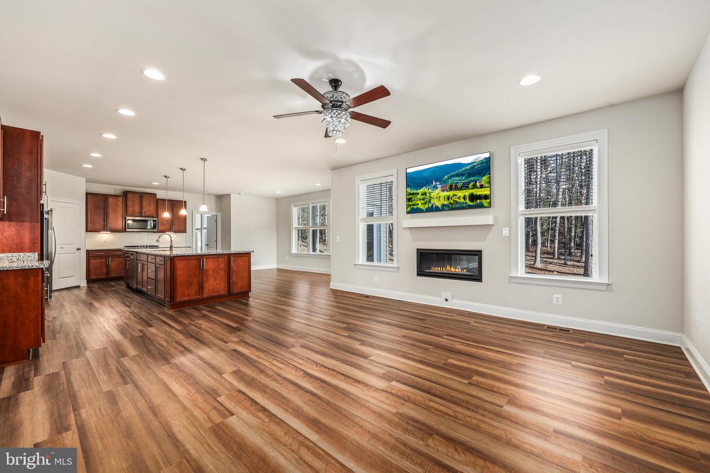 6201 CARTERS GROVE DR, MANASSAS, Virginia 20112, 6 Bedrooms Bedrooms, ,4 BathroomsBathrooms,Residential,For sale,6201 CARTERS GROVE DR,VAPW2094402 MLS # VAPW2094402
