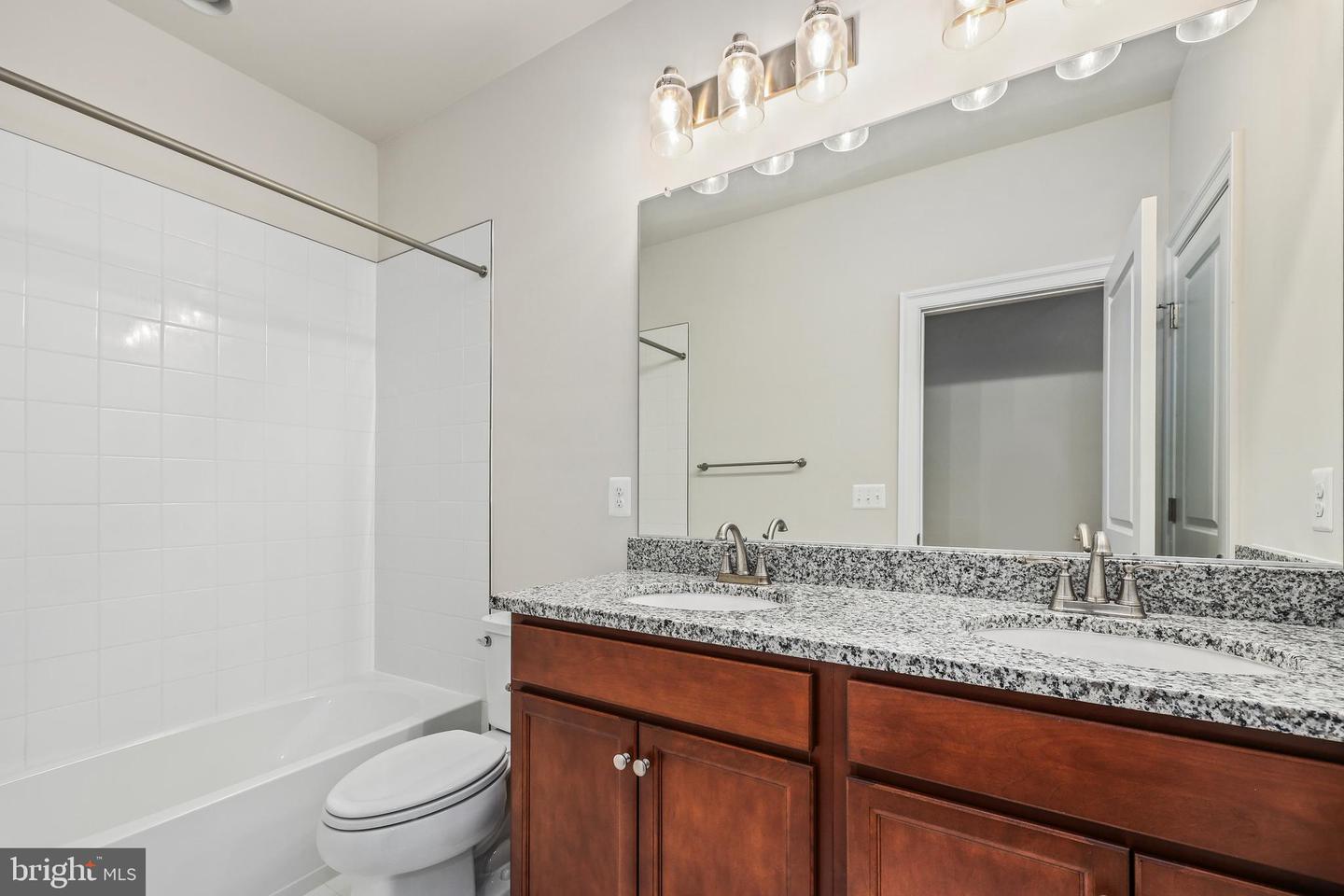 6201 CARTERS GROVE DR, MANASSAS, Virginia 20112, 6 Bedrooms Bedrooms, ,4 BathroomsBathrooms,Residential,For sale,6201 CARTERS GROVE DR,VAPW2094402 MLS # VAPW2094402