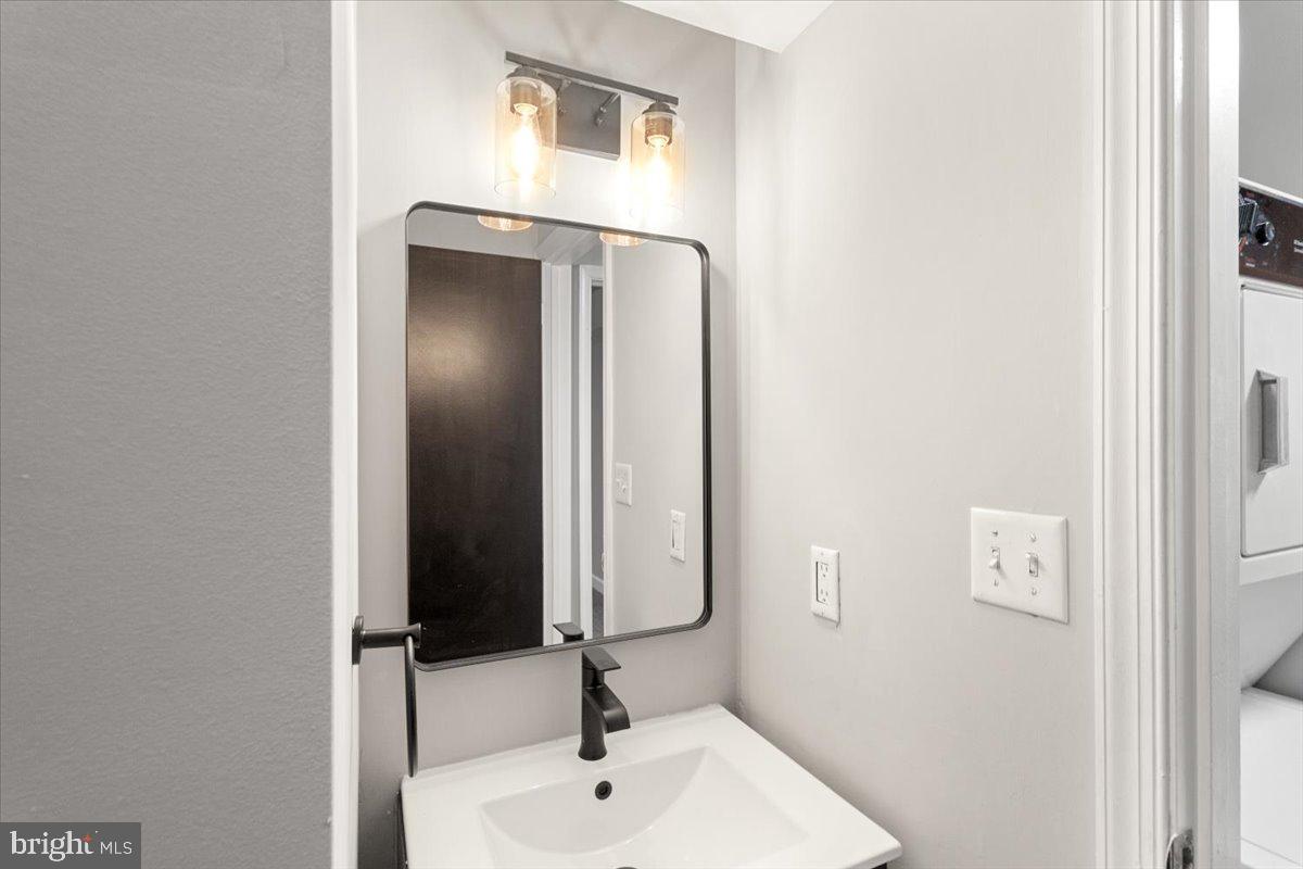 1801 CALVERT ST NW #204, WASHINGTON, District Of Columbia 20009, 1 Bedroom Bedrooms, ,1 BathroomBathrooms,Residential,For sale,1801 CALVERT ST NW #204,DCDC2200026 MLS # DCDC2200026