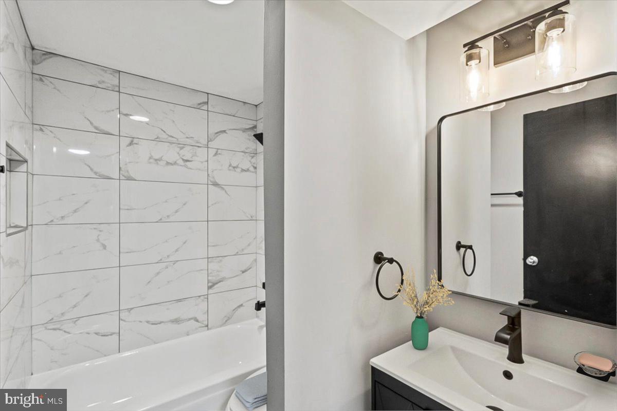 1801 CALVERT ST NW #204, WASHINGTON, District Of Columbia 20009, 1 Bedroom Bedrooms, ,1 BathroomBathrooms,Residential,For sale,1801 CALVERT ST NW #204,DCDC2200026 MLS # DCDC2200026