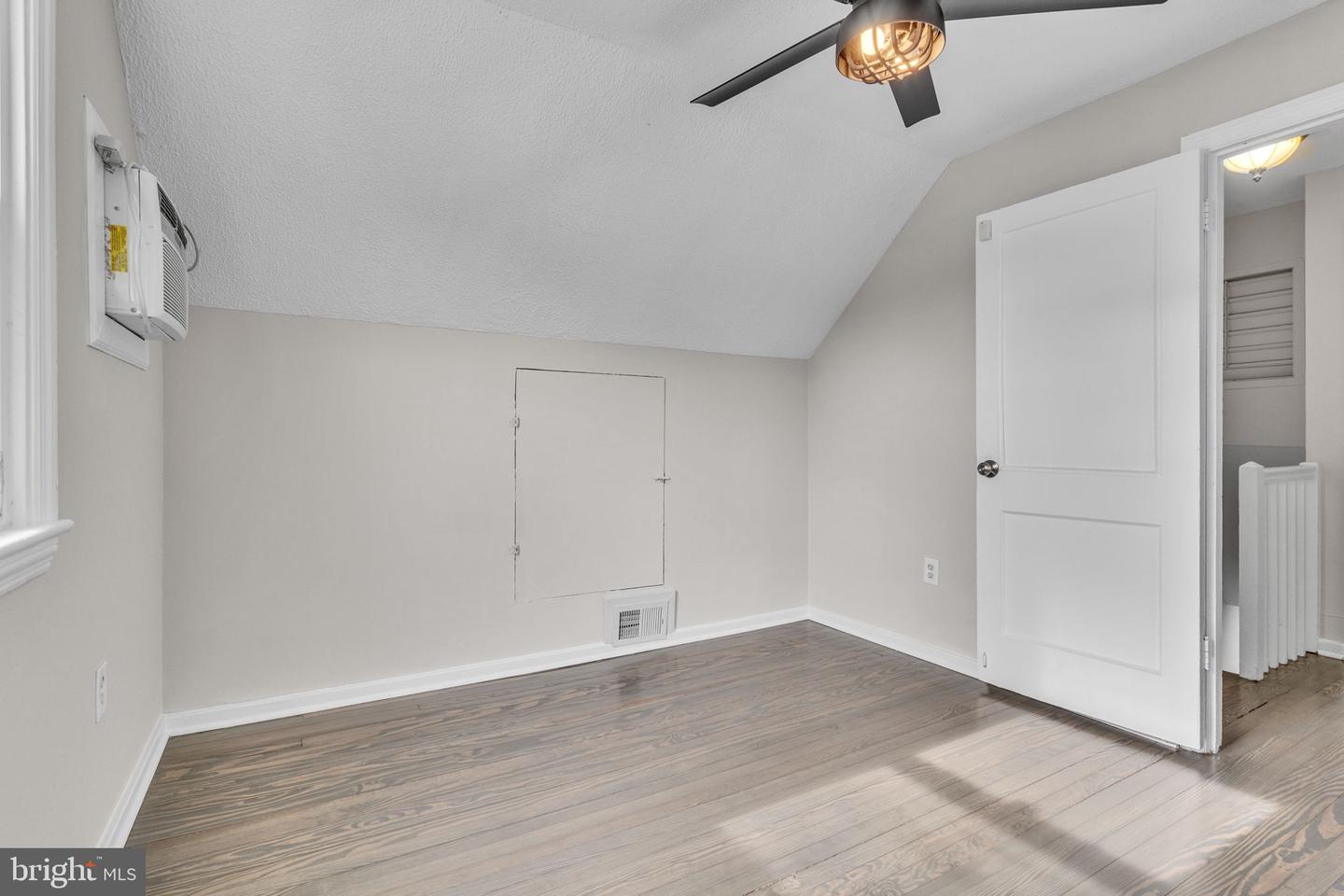 6604 CAVALIER DR, ALEXANDRIA, Virginia 22307, 4 Bedrooms Bedrooms, ,3 BathroomsBathrooms,Residential,For sale,6604 CAVALIER DR,VAFX2240034 MLS # VAFX2240034