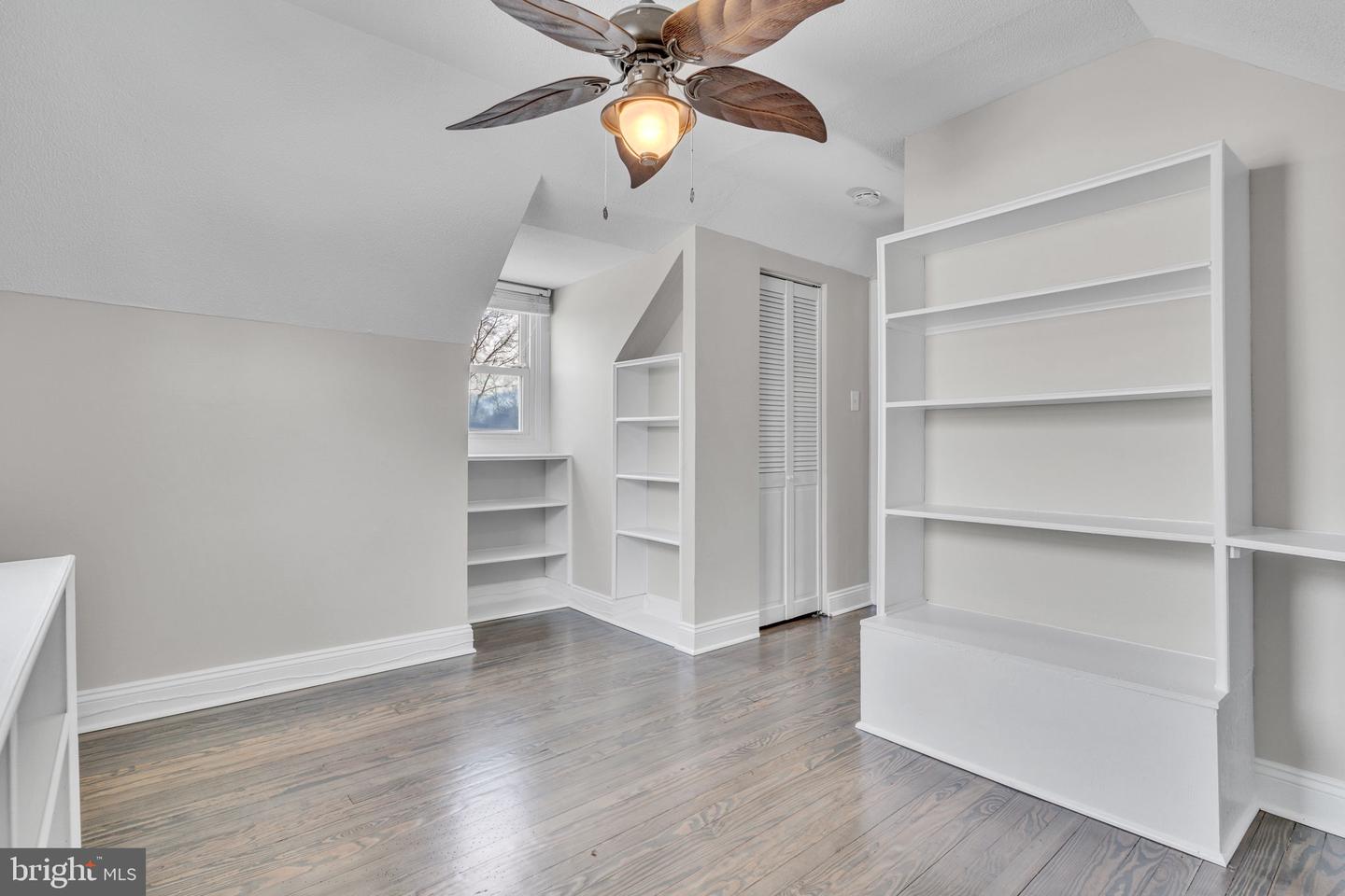6604 CAVALIER DR, ALEXANDRIA, Virginia 22307, 4 Bedrooms Bedrooms, ,3 BathroomsBathrooms,Residential,For sale,6604 CAVALIER DR,VAFX2240034 MLS # VAFX2240034