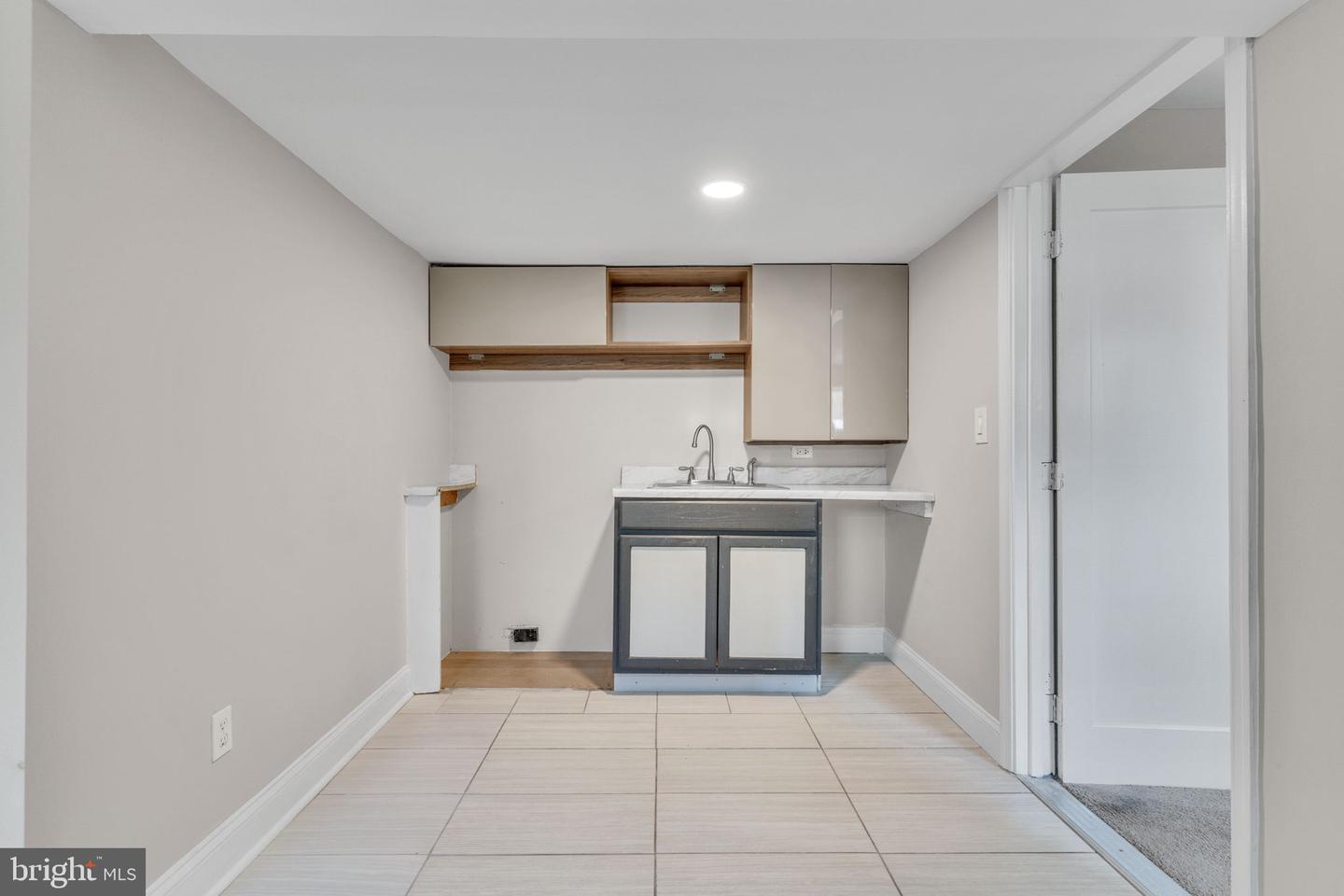 6604 CAVALIER DR, ALEXANDRIA, Virginia 22307, 4 Bedrooms Bedrooms, ,3 BathroomsBathrooms,Residential,For sale,6604 CAVALIER DR,VAFX2240034 MLS # VAFX2240034