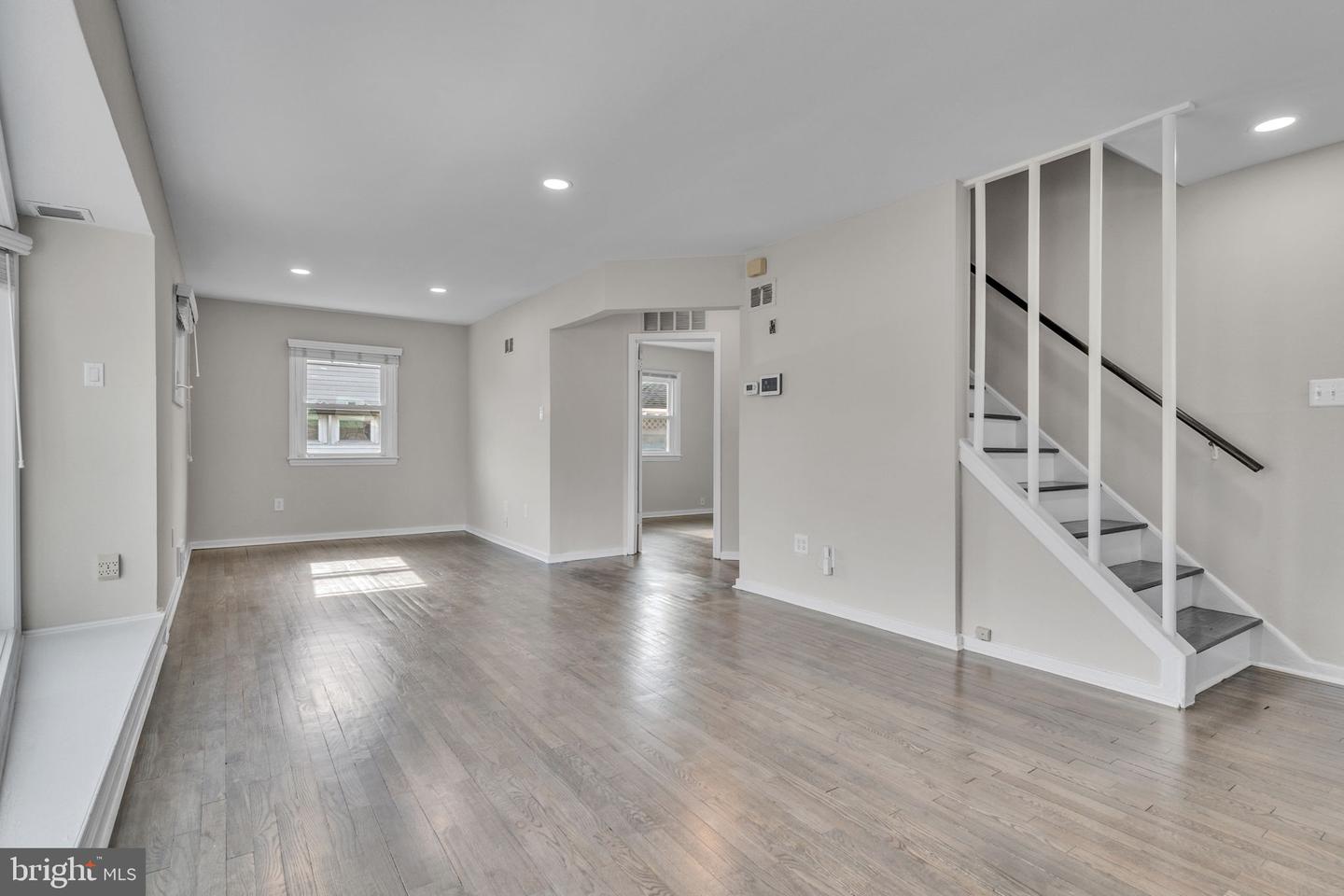 6604 CAVALIER DR, ALEXANDRIA, Virginia 22307, 4 Bedrooms Bedrooms, ,3 BathroomsBathrooms,Residential,For sale,6604 CAVALIER DR,VAFX2240034 MLS # VAFX2240034