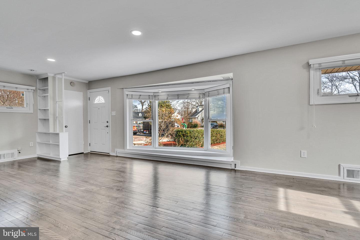 6604 CAVALIER DR, ALEXANDRIA, Virginia 22307, 4 Bedrooms Bedrooms, ,3 BathroomsBathrooms,Residential,For sale,6604 CAVALIER DR,VAFX2240034 MLS # VAFX2240034