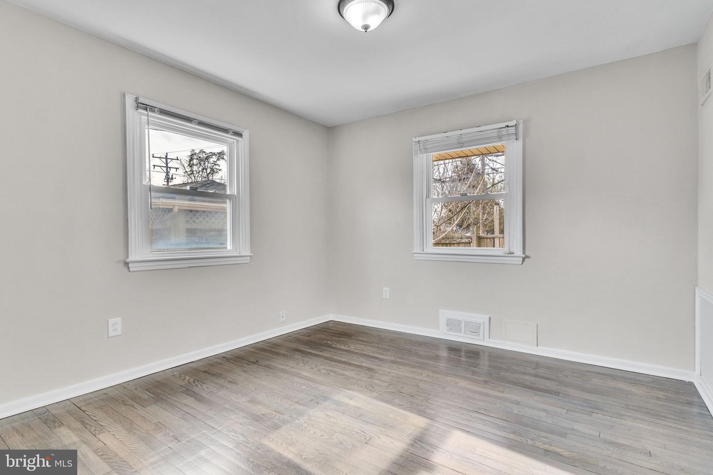 6604 CAVALIER DR, ALEXANDRIA, Virginia 22307, 4 Bedrooms Bedrooms, ,3 BathroomsBathrooms,Residential,For sale,6604 CAVALIER DR,VAFX2240034 MLS # VAFX2240034