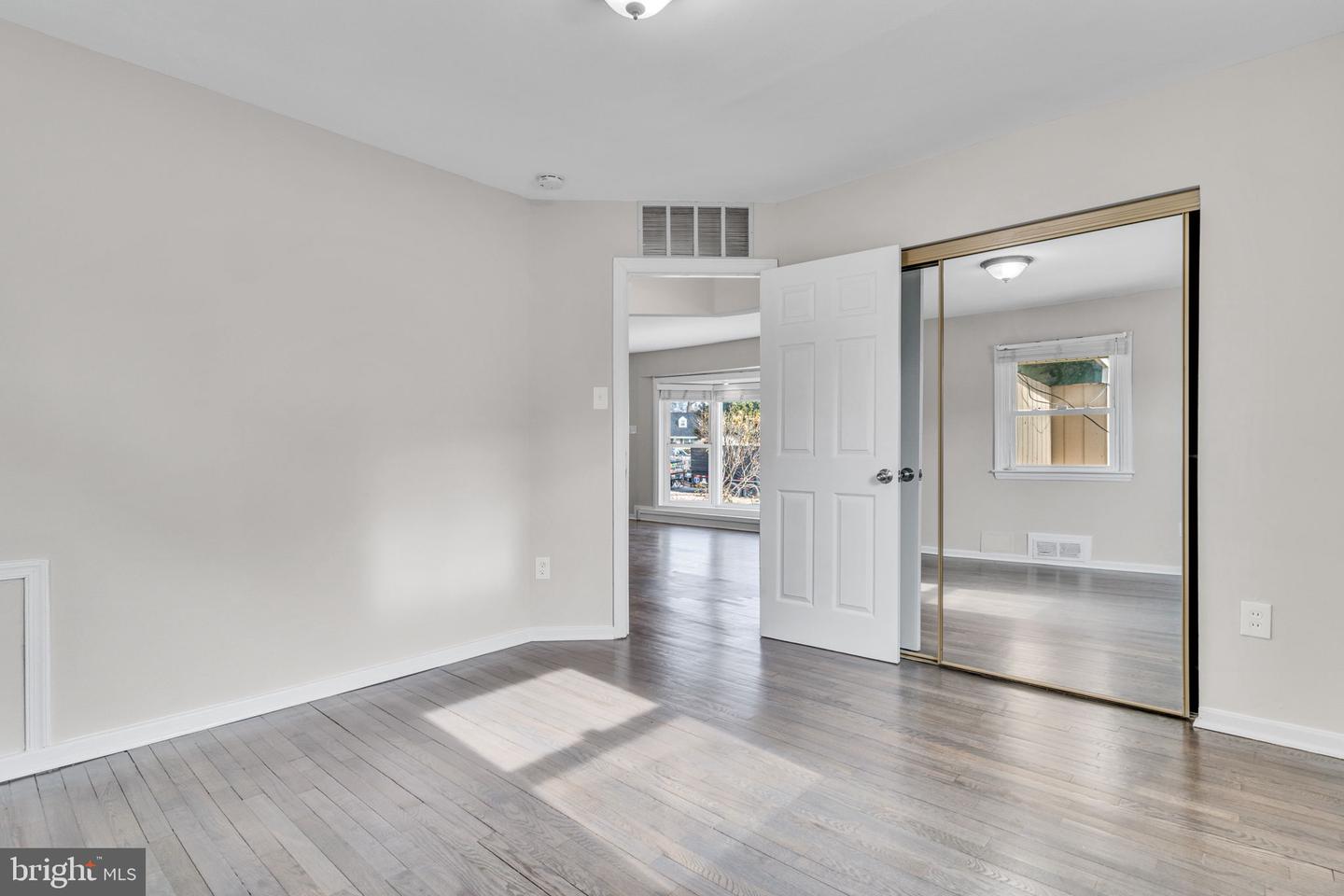 6604 CAVALIER DR, ALEXANDRIA, Virginia 22307, 4 Bedrooms Bedrooms, ,3 BathroomsBathrooms,Residential,For sale,6604 CAVALIER DR,VAFX2240034 MLS # VAFX2240034