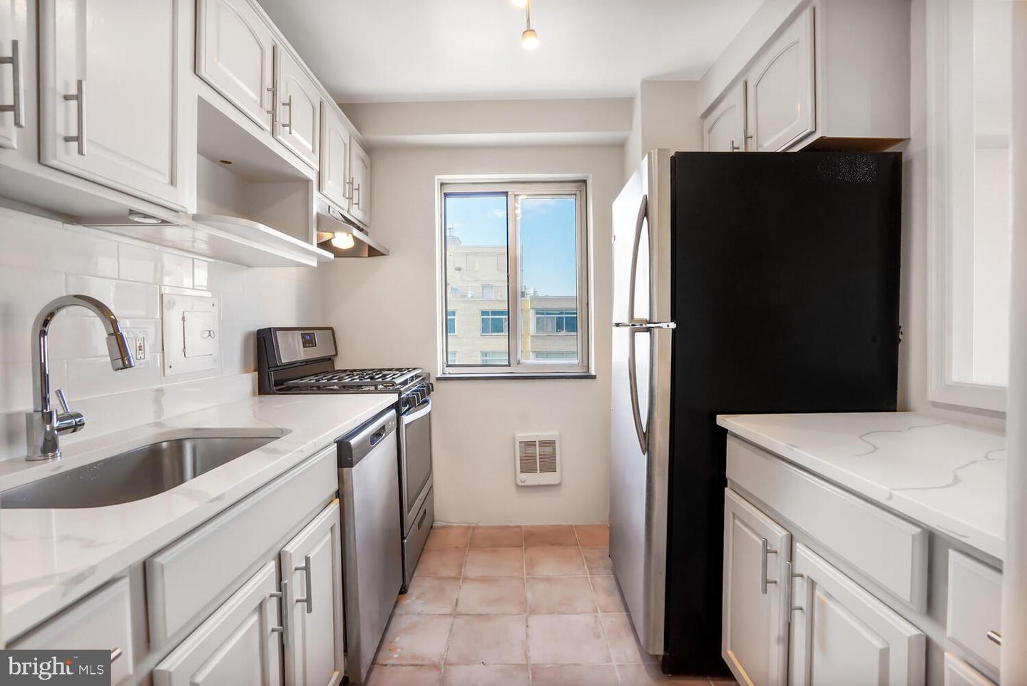 730 24TH ST NW #805, WASHINGTON, District Of Columbia 20037, 1 Bedroom Bedrooms, ,1 BathroomBathrooms,Residential,For sale,730 24TH ST NW #805,DCDC2200088 MLS # DCDC2200088