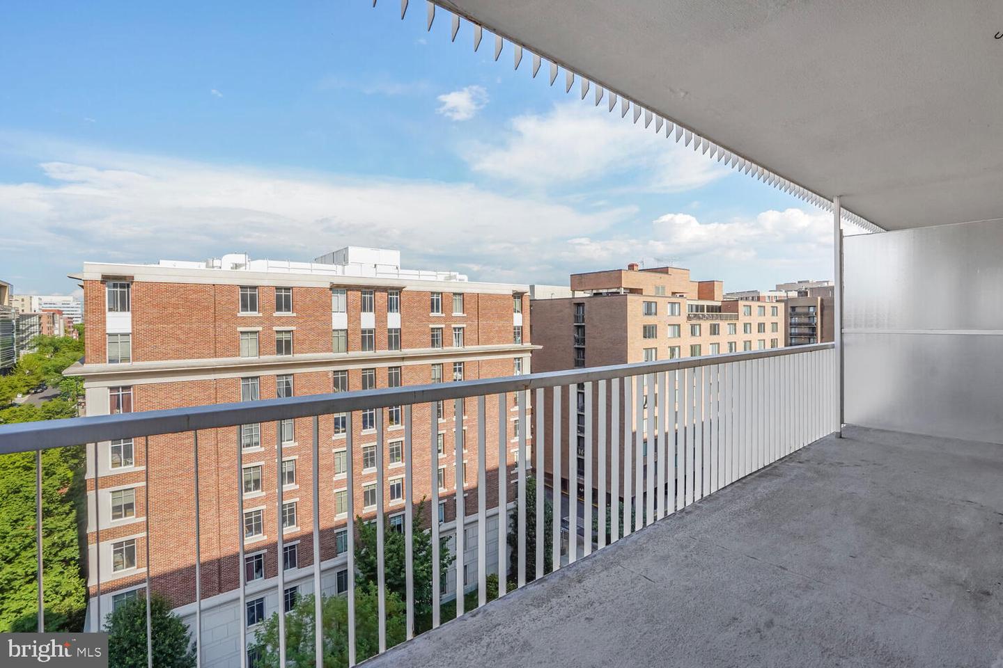730 24TH ST NW #805, WASHINGTON, District Of Columbia 20037, 1 Bedroom Bedrooms, ,1 BathroomBathrooms,Residential,For sale,730 24TH ST NW #805,DCDC2200088 MLS # DCDC2200088