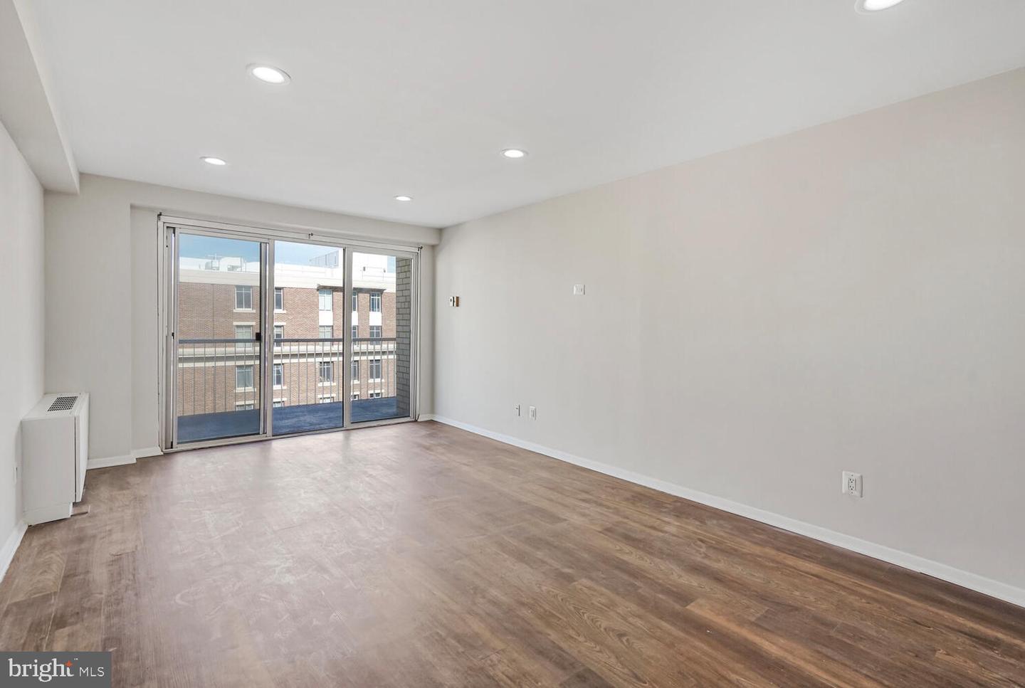 730 24TH ST NW #805, WASHINGTON, District Of Columbia 20037, 1 Bedroom Bedrooms, ,1 BathroomBathrooms,Residential,For sale,730 24TH ST NW #805,DCDC2200088 MLS # DCDC2200088