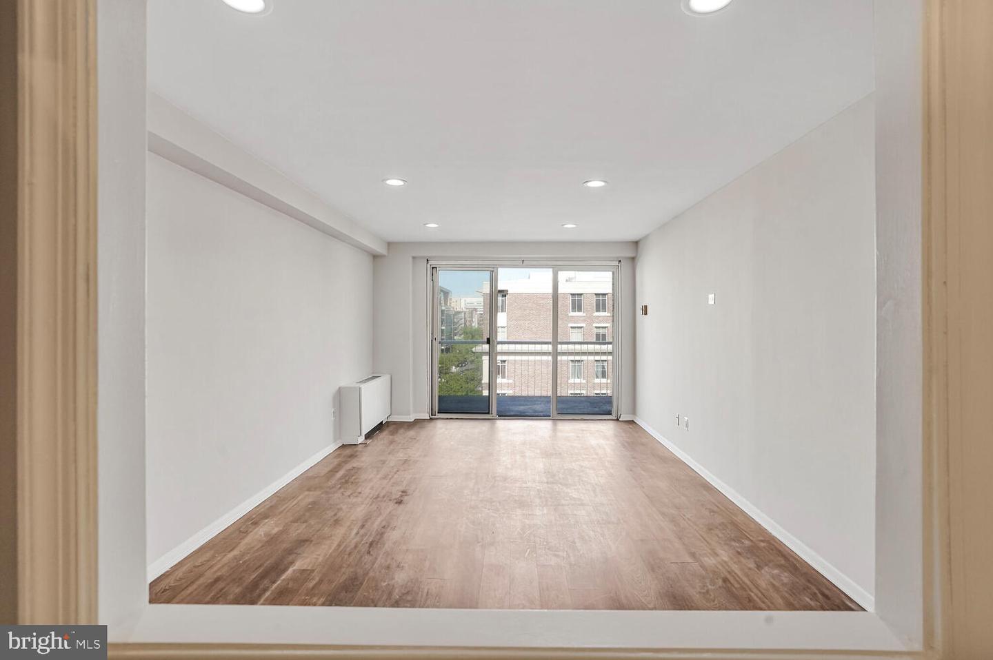 730 24TH ST NW #805, WASHINGTON, District Of Columbia 20037, 1 Bedroom Bedrooms, ,1 BathroomBathrooms,Residential,For sale,730 24TH ST NW #805,DCDC2200088 MLS # DCDC2200088