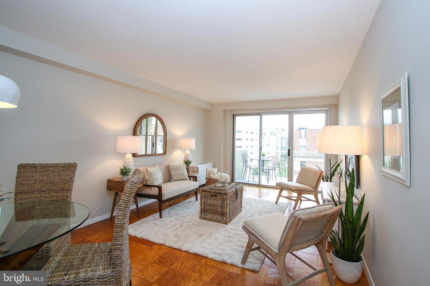 730 24TH ST NW #805, WASHINGTON, District Of Columbia 20037, 1 Bedroom Bedrooms, ,1 BathroomBathrooms,Residential,For sale,730 24TH ST NW #805,DCDC2200088 MLS # DCDC2200088