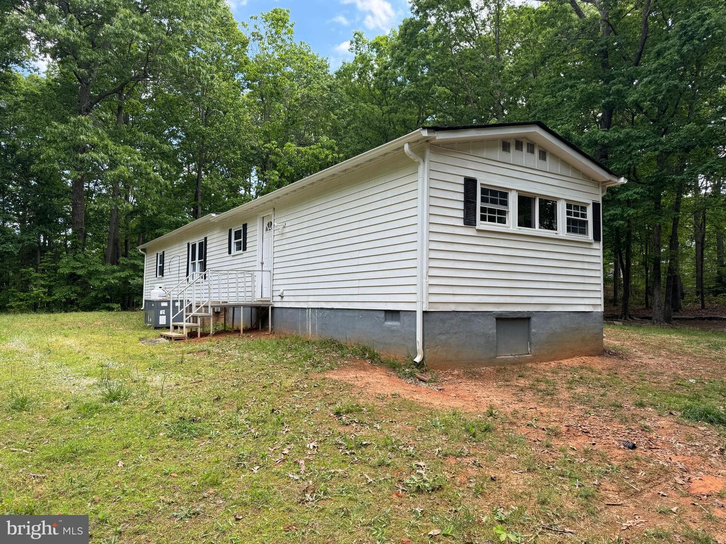 9216 LAWYERS RD, SPOTSYLVANIA, Virginia 22551, 2 Bedrooms Bedrooms, ,1 BathroomBathrooms,Residential,For sale,9216 LAWYERS RD,VASP2033022 MLS # VASP2033022