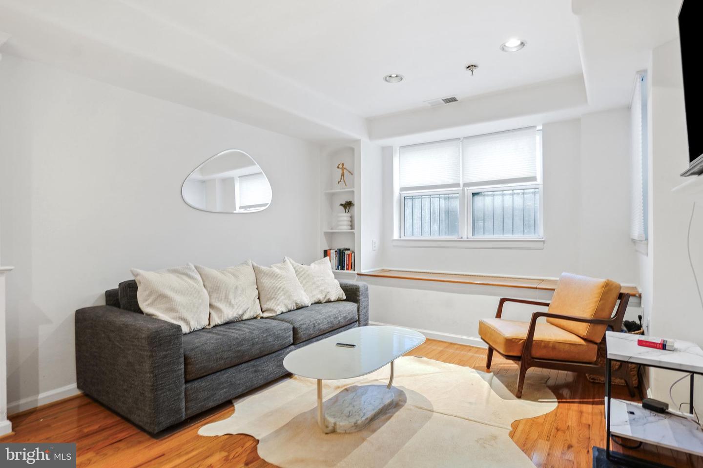 1514 21ST ST NW #2, WASHINGTON, District Of Columbia 20036, 1 Bedroom Bedrooms, ,1 BathroomBathrooms,Residential,For sale,1514 21ST ST NW #2,DCDC2200054 MLS # DCDC2200054