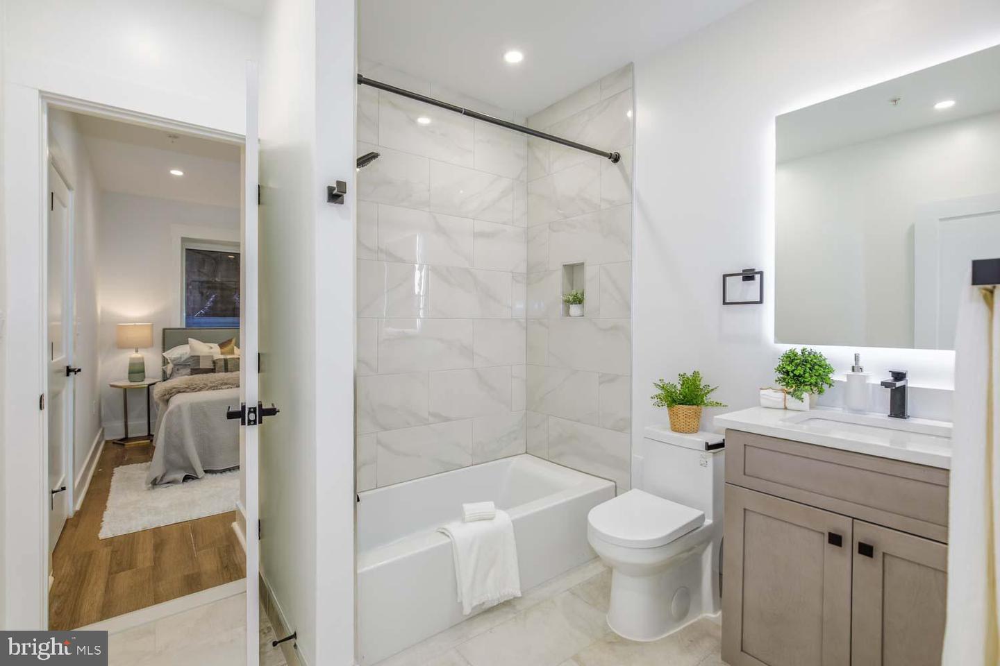 424 TAYLOR ST NW #A, WASHINGTON, District Of Columbia 20011, 3 Bedrooms Bedrooms, ,2 BathroomsBathrooms,Residential,For sale,424 TAYLOR ST NW #A,DCDC2200064 MLS # DCDC2200064