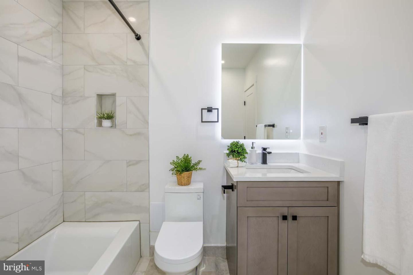 424 TAYLOR ST NW #A, WASHINGTON, District Of Columbia 20011, 3 Bedrooms Bedrooms, ,2 BathroomsBathrooms,Residential,For sale,424 TAYLOR ST NW #A,DCDC2200064 MLS # DCDC2200064