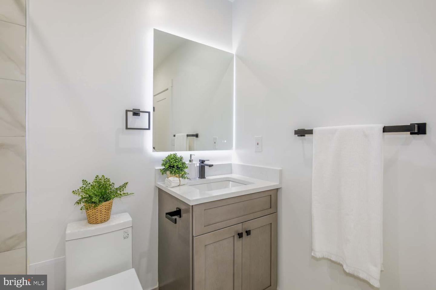 424 TAYLOR ST NW #A, WASHINGTON, District Of Columbia 20011, 3 Bedrooms Bedrooms, ,2 BathroomsBathrooms,Residential,For sale,424 TAYLOR ST NW #A,DCDC2200064 MLS # DCDC2200064