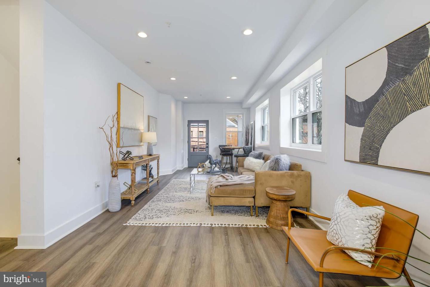 424 TAYLOR ST NW #A, WASHINGTON, District Of Columbia 20011, 3 Bedrooms Bedrooms, ,2 BathroomsBathrooms,Residential,For sale,424 TAYLOR ST NW #A,DCDC2200064 MLS # DCDC2200064