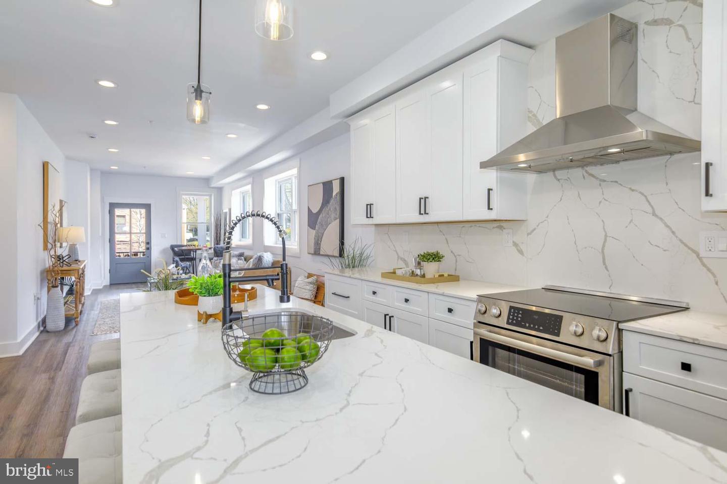 424 TAYLOR ST NW #A, WASHINGTON, District Of Columbia 20011, 3 Bedrooms Bedrooms, ,2 BathroomsBathrooms,Residential,For sale,424 TAYLOR ST NW #A,DCDC2200064 MLS # DCDC2200064