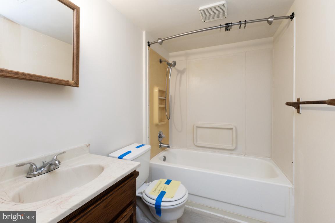 5308 MACWOOD DR, WOODBRIDGE, Virginia 22193, 4 Bedrooms Bedrooms, ,2 BathroomsBathrooms,Residential,For sale,5308 MACWOOD DR,VAPW2094436 MLS # VAPW2094436