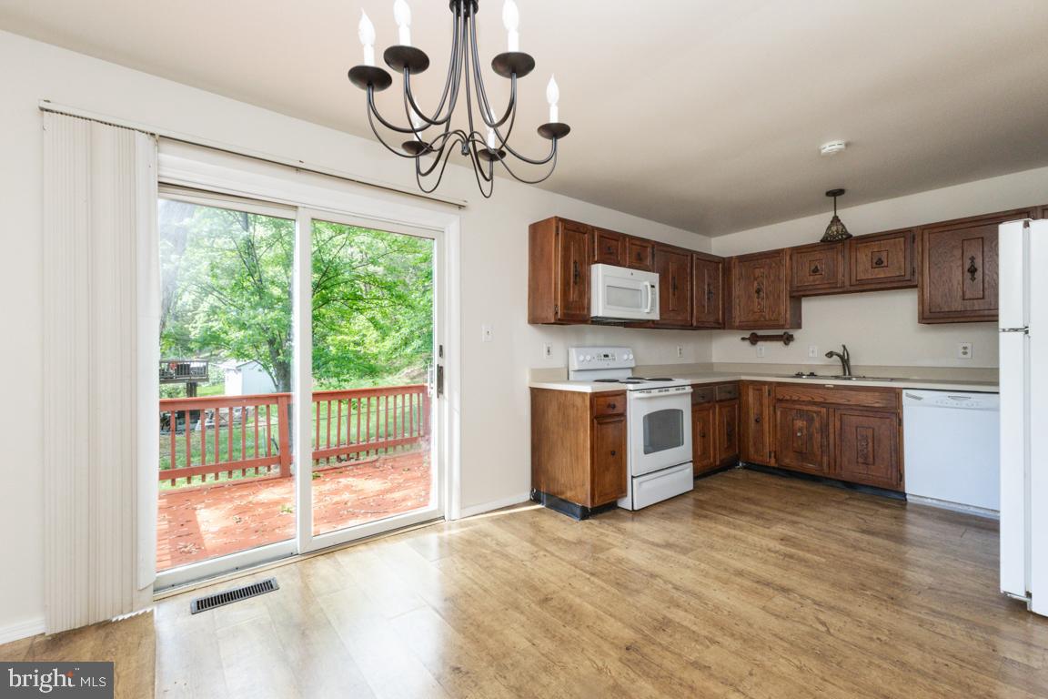 5308 MACWOOD DR, WOODBRIDGE, Virginia 22193, 4 Bedrooms Bedrooms, ,2 BathroomsBathrooms,Residential,For sale,5308 MACWOOD DR,VAPW2094436 MLS # VAPW2094436