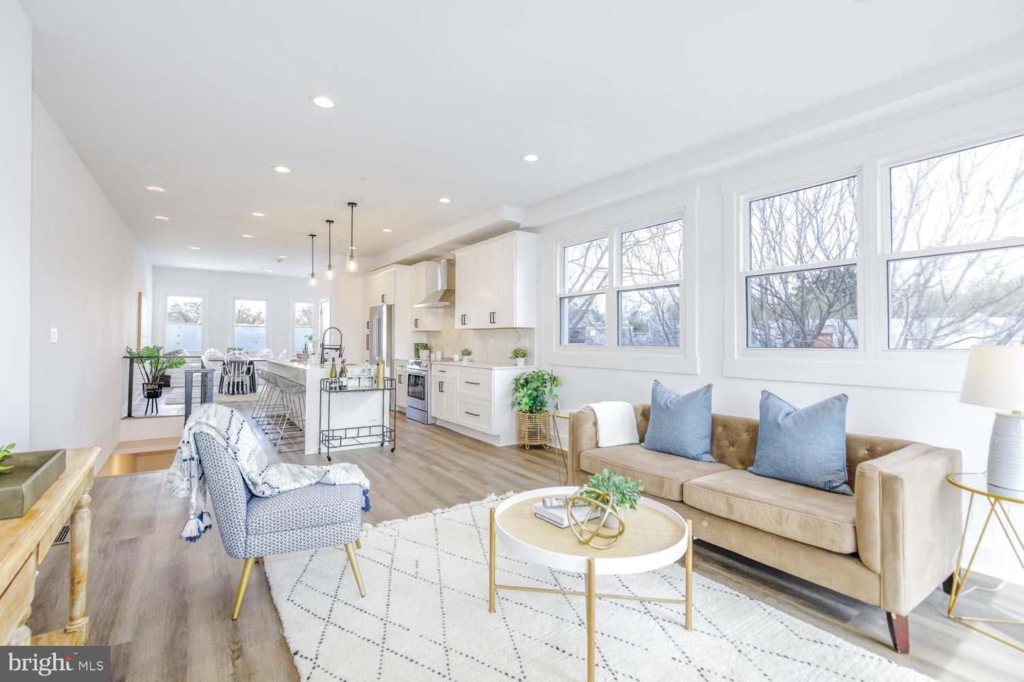 424 TAYLOR ST NW #B, WASHINGTON, District Of Columbia 20011, 4 Bedrooms Bedrooms, ,2 BathroomsBathrooms,Residential,For sale,424 TAYLOR ST NW #B,DCDC2200066 MLS # DCDC2200066