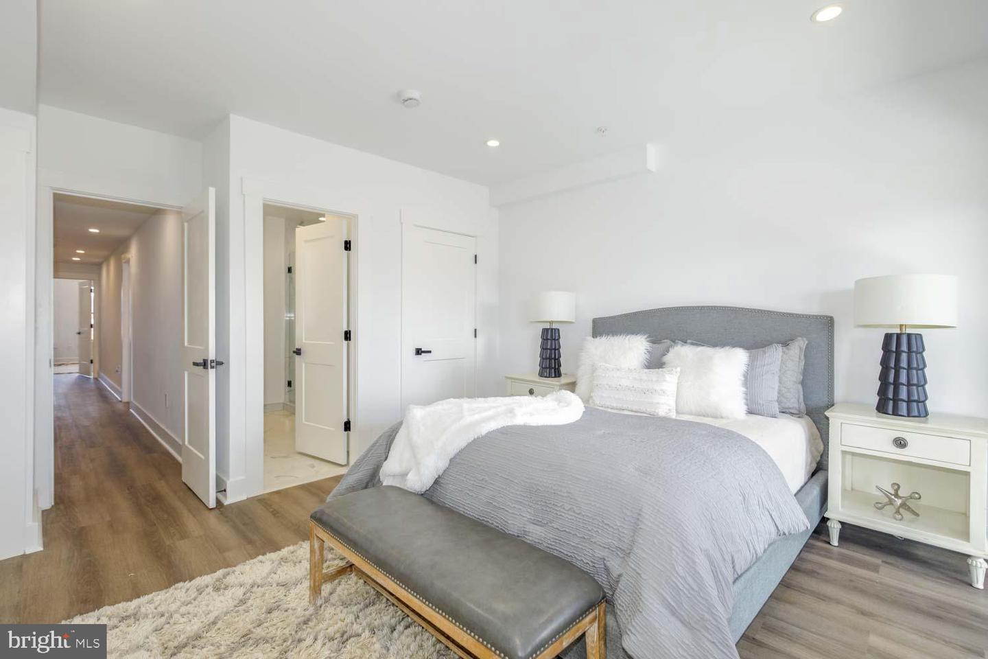 424 TAYLOR ST NW #B, WASHINGTON, District Of Columbia 20011, 4 Bedrooms Bedrooms, ,2 BathroomsBathrooms,Residential,For sale,424 TAYLOR ST NW #B,DCDC2200066 MLS # DCDC2200066