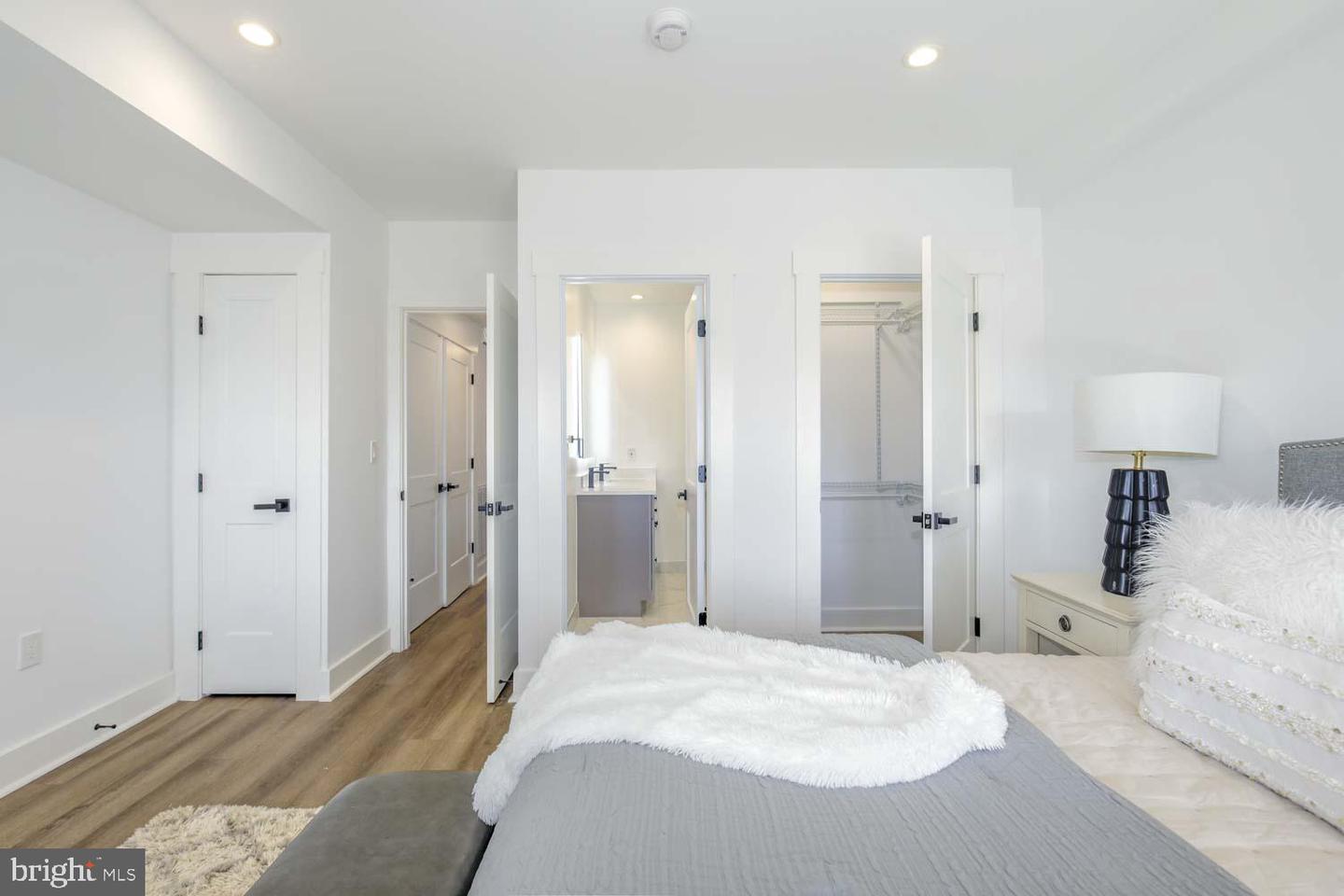 424 TAYLOR ST NW #B, WASHINGTON, District Of Columbia 20011, 4 Bedrooms Bedrooms, ,2 BathroomsBathrooms,Residential,For sale,424 TAYLOR ST NW #B,DCDC2200066 MLS # DCDC2200066