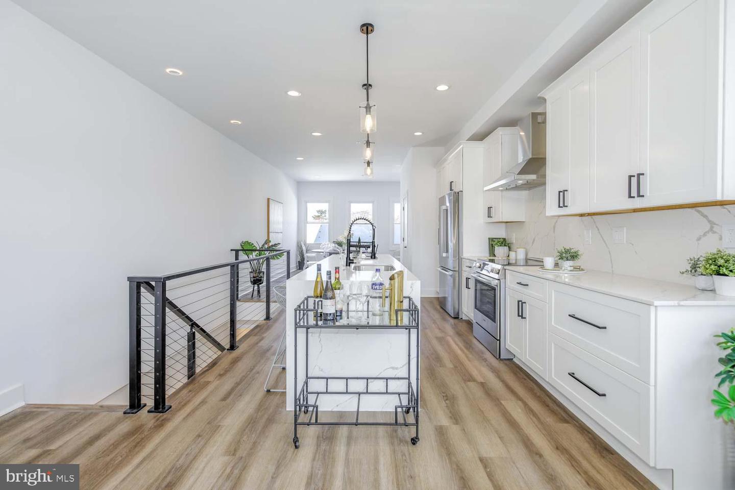 424 TAYLOR ST NW #B, WASHINGTON, District Of Columbia 20011, 4 Bedrooms Bedrooms, ,2 BathroomsBathrooms,Residential,For sale,424 TAYLOR ST NW #B,DCDC2200066 MLS # DCDC2200066