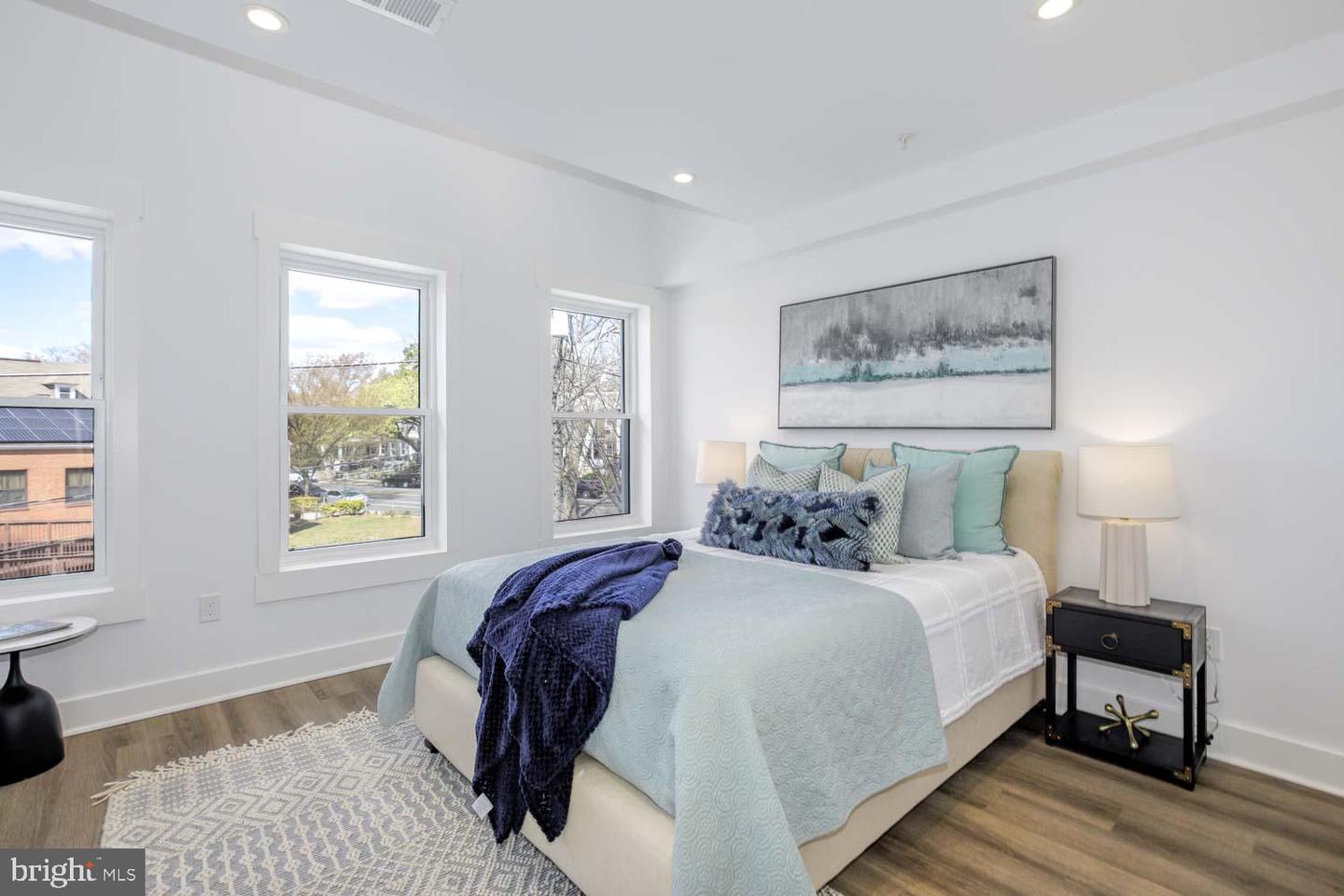 424 TAYLOR ST NW #B, WASHINGTON, District Of Columbia 20011, 4 Bedrooms Bedrooms, ,2 BathroomsBathrooms,Residential,For sale,424 TAYLOR ST NW #B,DCDC2200066 MLS # DCDC2200066