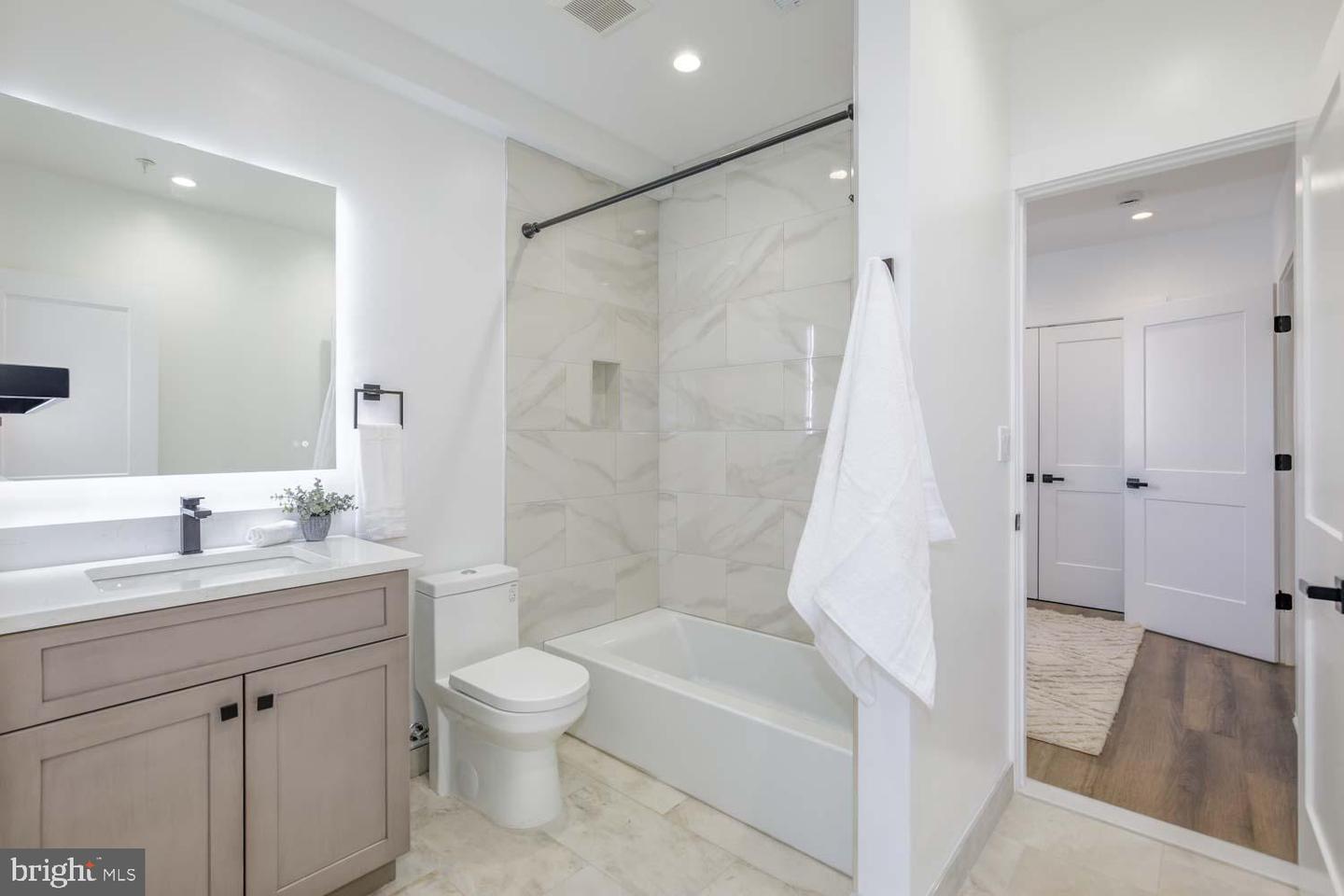 424 TAYLOR ST NW #B, WASHINGTON, District Of Columbia 20011, 4 Bedrooms Bedrooms, ,2 BathroomsBathrooms,Residential,For sale,424 TAYLOR ST NW #B,DCDC2200066 MLS # DCDC2200066