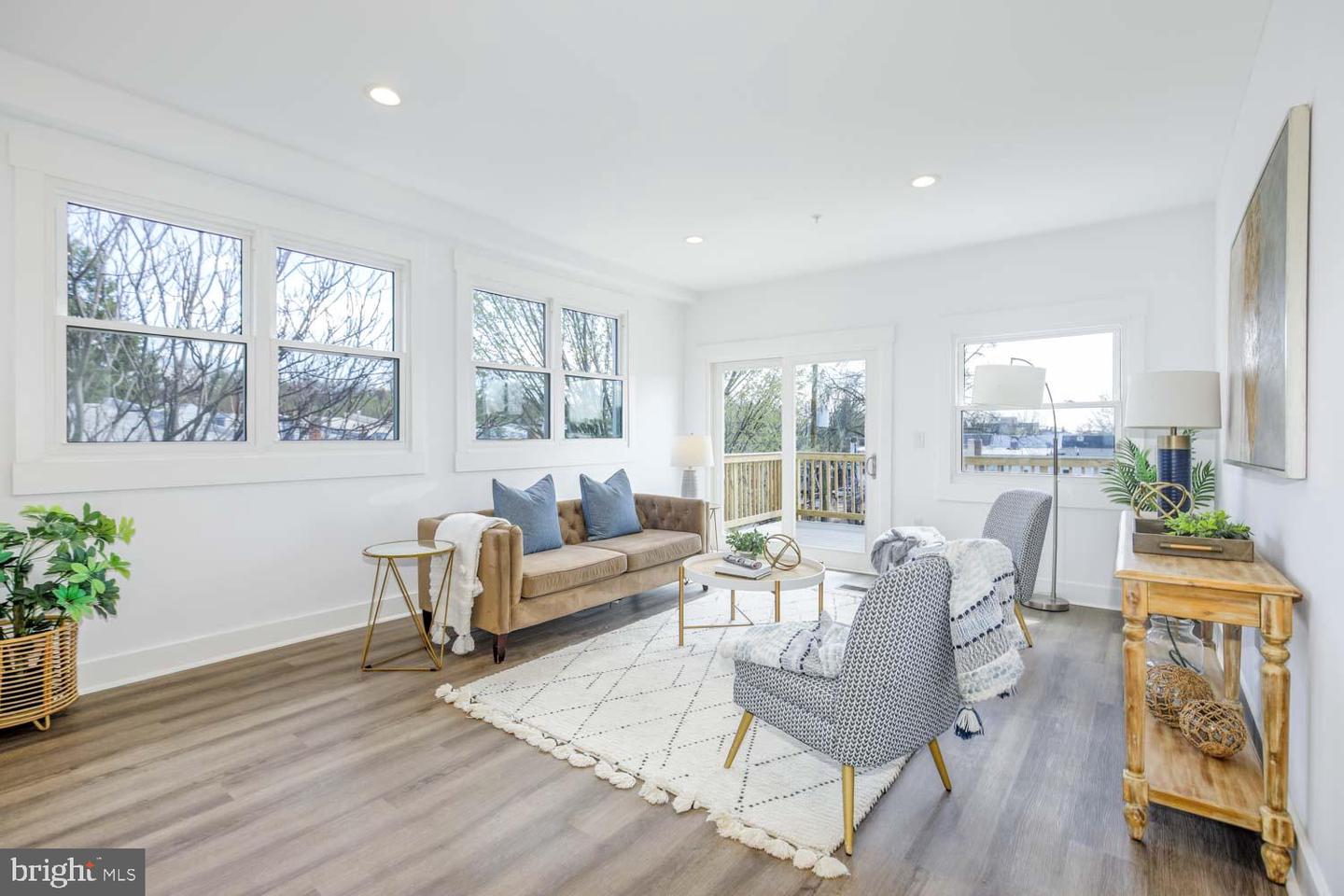 424 TAYLOR ST NW #B, WASHINGTON, District Of Columbia 20011, 4 Bedrooms Bedrooms, ,2 BathroomsBathrooms,Residential,For sale,424 TAYLOR ST NW #B,DCDC2200066 MLS # DCDC2200066